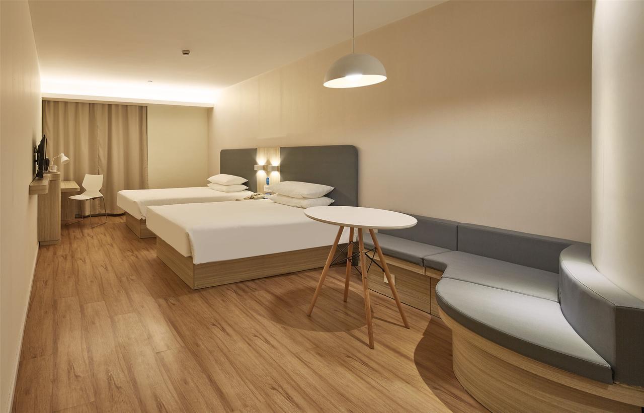 Hanting Hotel Qingdao Zhanqiao Railway Station ภายนอก รูปภาพ