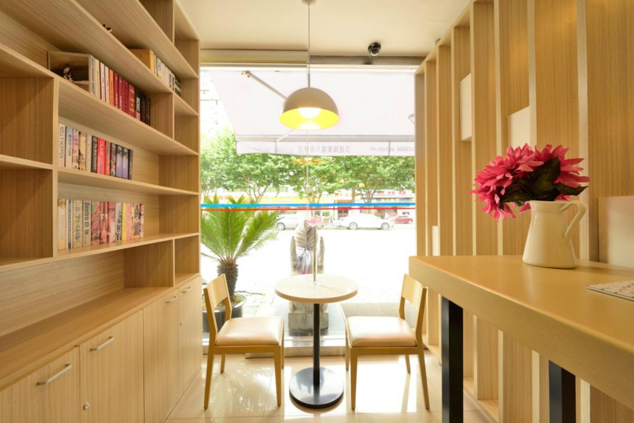 Hanting Hotel Qingdao Zhanqiao Railway Station ภายนอก รูปภาพ
