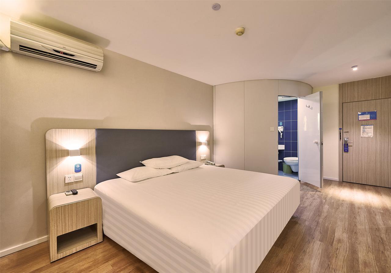 Hanting Hotel Qingdao Zhanqiao Railway Station ภายนอก รูปภาพ
