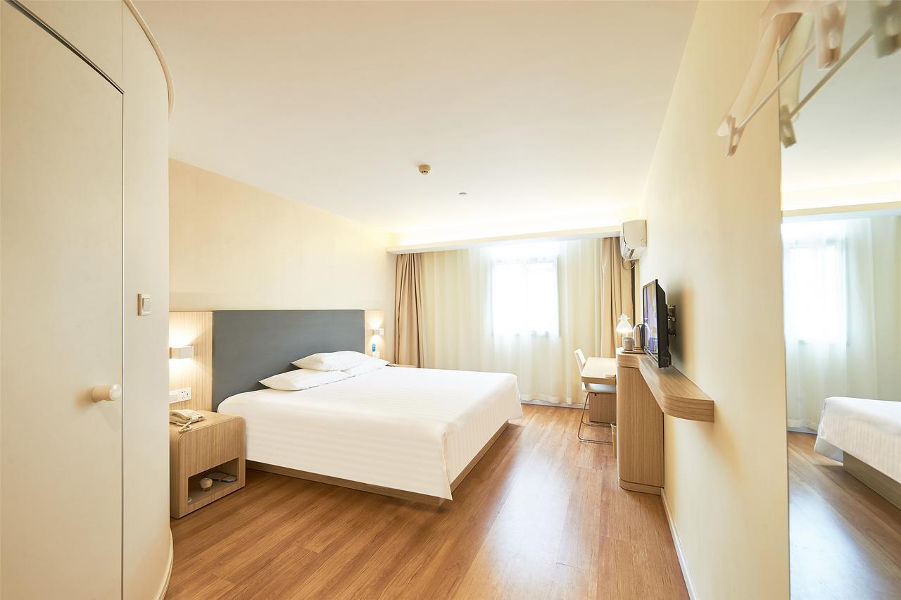 Hanting Hotel Qingdao Zhanqiao Railway Station ภายนอก รูปภาพ